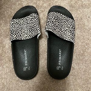 Primarily slides